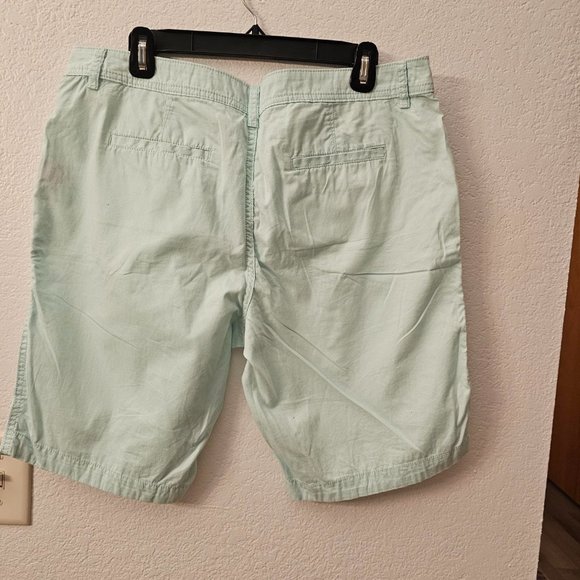 RELATIVITY Shorts Women's Size 14 - Mint Green - New Condition - Picture 2 of 7